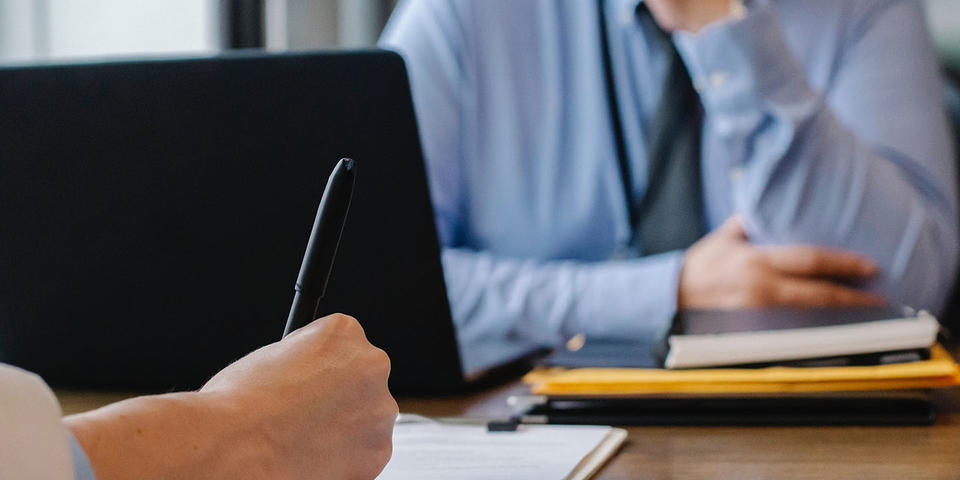 Top départ des nouveaux Cahiers des clauses administratives générales&nbsp;!